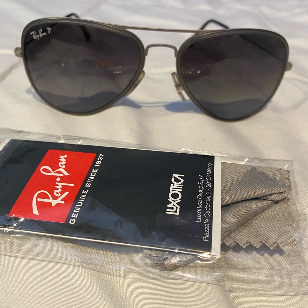 Raybans polarized